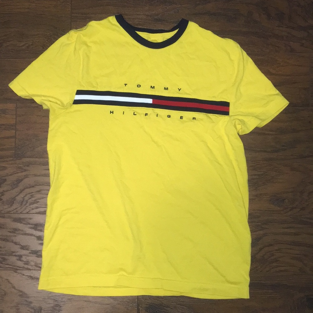 Tommy Hilfiger embroidered logo tee NWOT